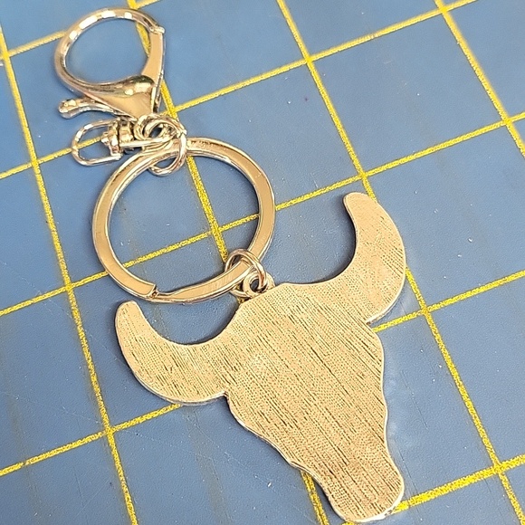 Rhinestone Trim Longhorn Keychain - Black and Silver - Picture 3 of 4